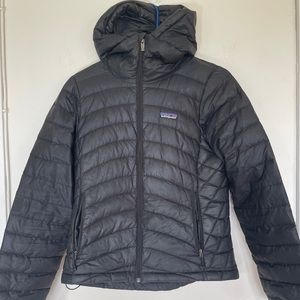 Women’s Patagonia Down Sweater Hoodie, size XS